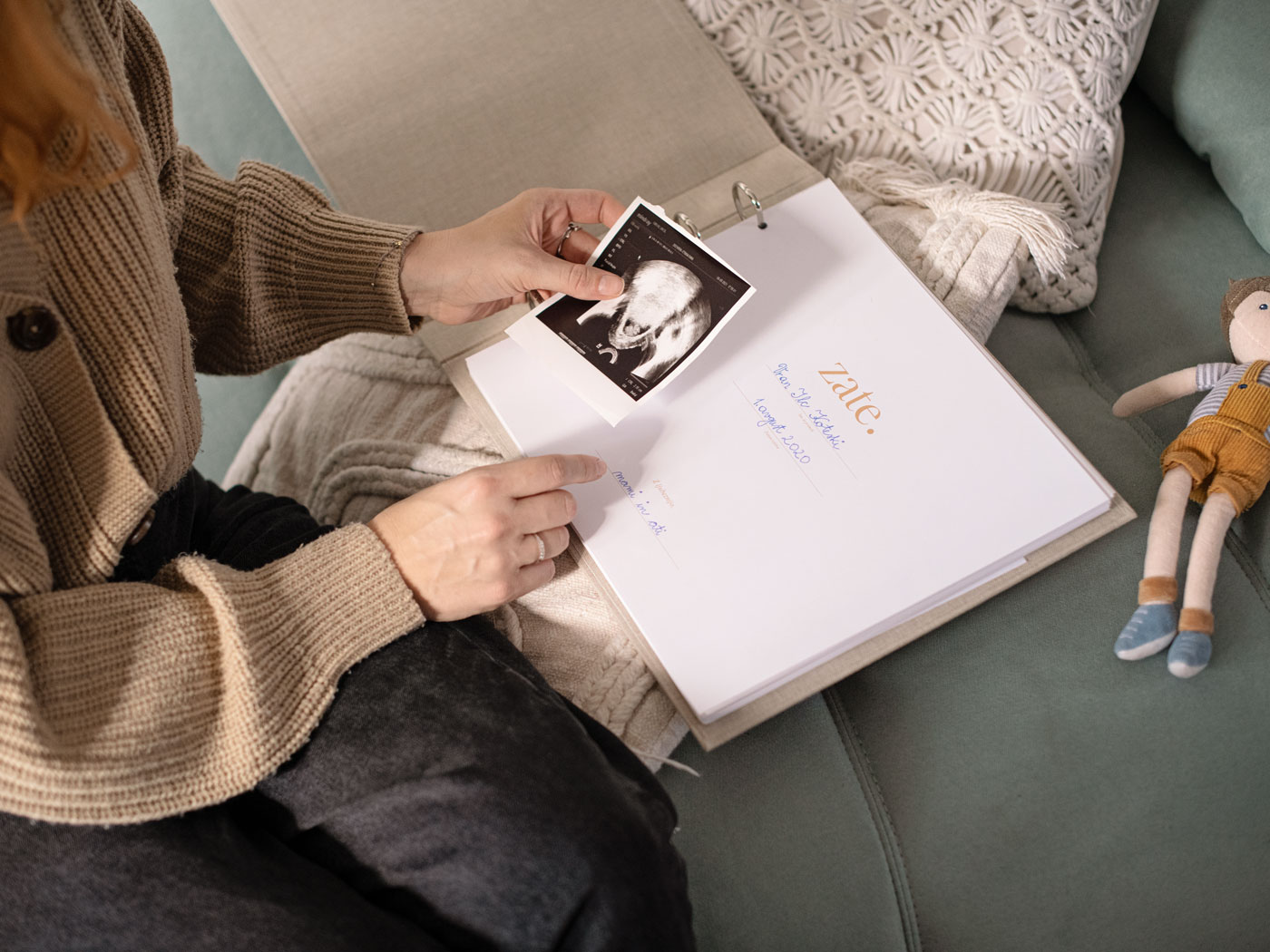 album_mela_zate_naslovnica_h381ub album_mela_zate_naslovnica_h381ub